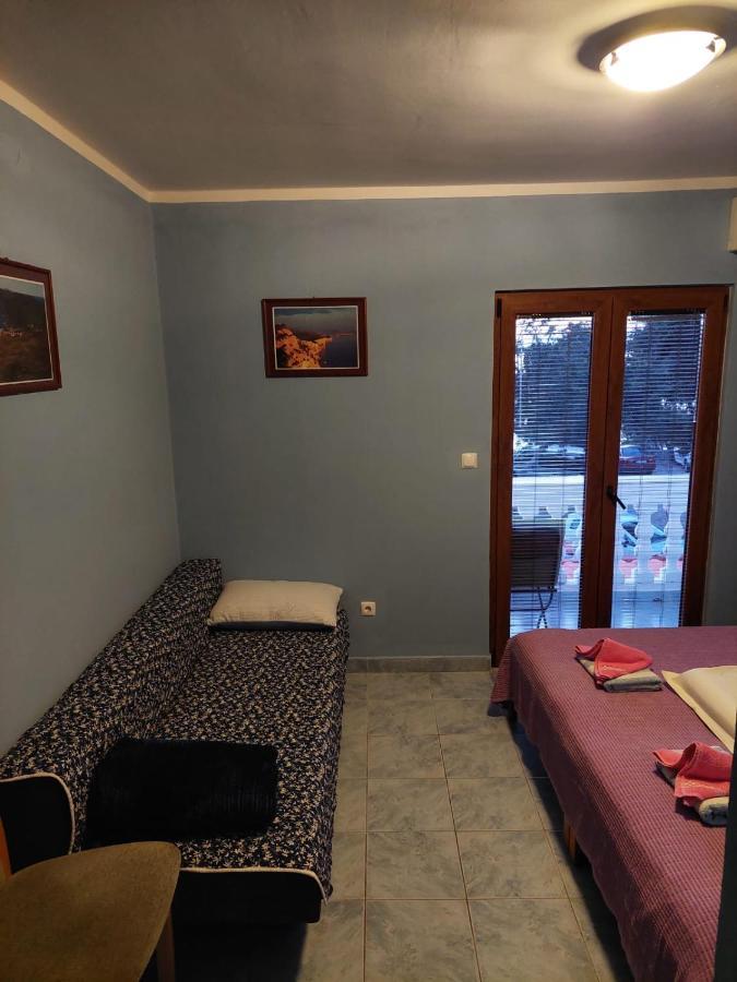 Guest House Bocac Sali Exterior photo