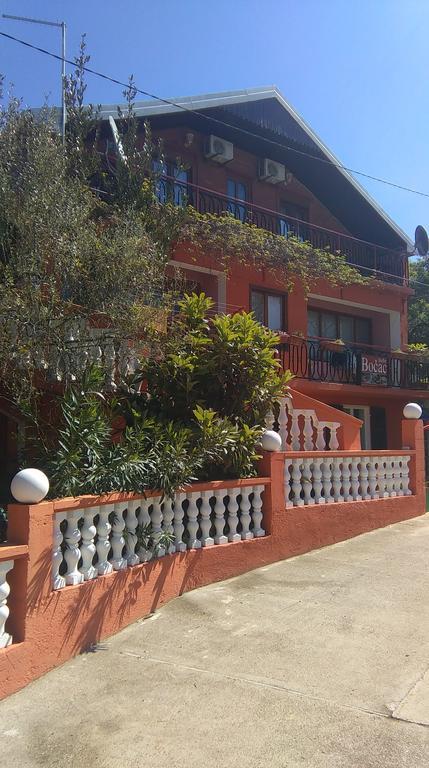 Guest House Bocac Sali Exterior photo